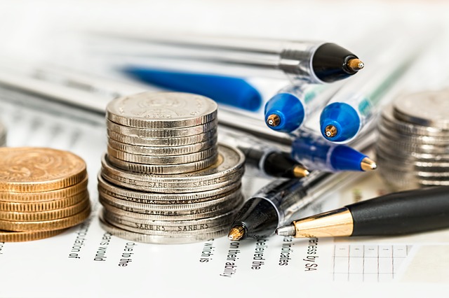 CONTRIBUTI A FONDO PERDUTO A SOSTEGNO DEL COMMERCIO E DELL’ARTIGIANATO - ANNUALITÁ 2022 CONTRIBUTI A FONDO PERDUTO A SOSTEGNO DEL COMMERCIO E DELL’ARTIGIANATO - ANNUALITÁ 2022